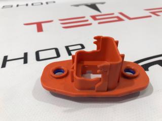 Кронштейн высоковольтного разъёма основной батареи Tesla Model 3 1 поколение 2021, PBT-GF30