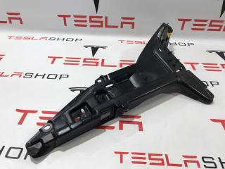 Кронштейн внутренний стойки C Tesla Model S 1 поколение 2015, 1009272-00-E