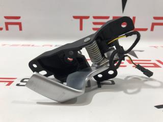 ручка внутренняя передняя правая Tesla Model X 1 поколение 2017, 1047632-00-B