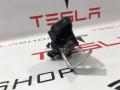 ручка внутренняя передняя правая Tesla Model X 1 поколение 2017, 1047632-00-B - фото №2