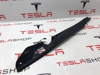 Датчик прижатия (накладка крышки багажника) Tesla Model S 1 поколение 2015, 6007576-00-C, 1008784-00-A
