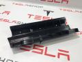 Кронштейн (крепление) коврового покрытия багажника Tesla Model S 1 поколение 2015, 1009173-00-E - фото №4