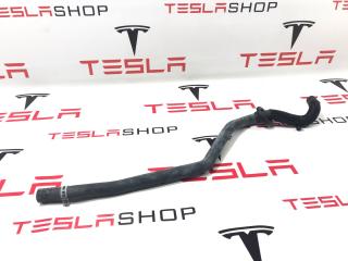 Шланги охлаждающей жидкости заднего малого электромотора Tesla Model S 1 поколение 2015, 1049424-00-C