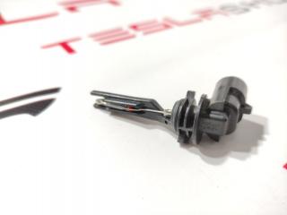 Датчик температуры охлаждающей жидкости расширительного бака Tesla Model S 1 поколение 2013, 6007339-00-C