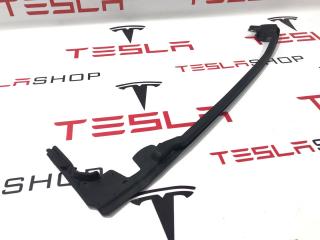 Уплотнитель задней двери Tesla Model S 1 поколение 2015, 1005422-00-D