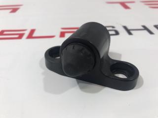 Упор крышки багажника Tesla Model S 1 поколение 2015, 1008863-00-C, 14858