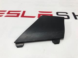 Заглушка обшивки (карты) двери Tesla Model S 1 поколение 2015, 1007942-00-E