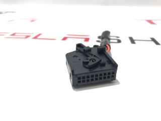 разъем (фишка) проводки Tesla Model S 1 поколение 2013, 1004788-00-D