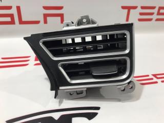 Воздуховод центральной панели (водительский) Tesla Model S 1 поколение 2013, 1061732-00-B, 6007629-00-C, 1096878-00-B