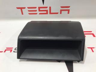 Ниша под монитором Tesla Model S 1 поколение 2013, 1018894-00-B, 1018895-00-D