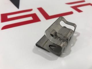 Клипса бокса Tesla Model S 1 поколение 2013, 1009509-00-B