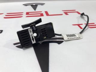 Антенна радио (фильтр) Tesla Model S 1 поколение 2013, 1012002-01-A