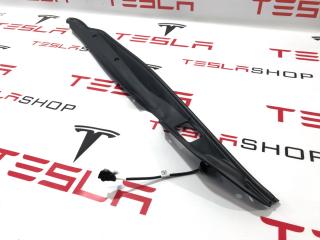 Датчик прижатия (накладка крышки багажника) Tesla Model S 1 поколение 2013, 6007576-00-C, 1008784-00-A