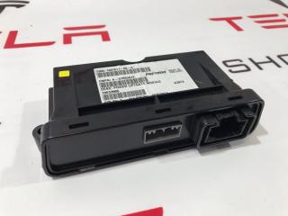 блок управления крышкой багажника Tesla Model S 1 поколение 2013, 1007511-00-A