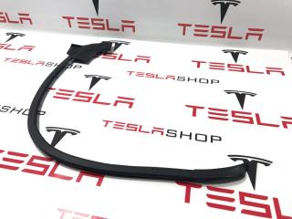 Уплотнитель задней двери Tesla Model S 1 поколение 2013, 6009596-00-D