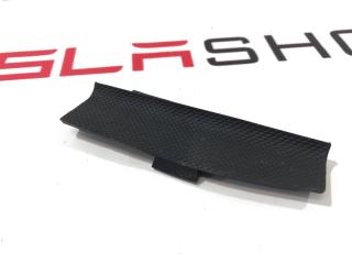 Заглушка болта дверной карты (резиновая) Tesla Model S 1 поколение 2013, 1007941-00-B