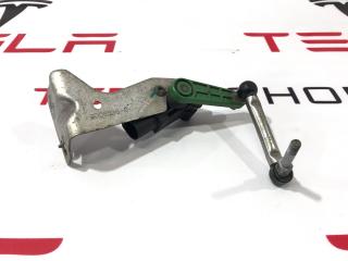 Датчик уровня пневмоподвески Tesla Model S 1 поколение 2013, 1004173-00-A, 6006526-00-B