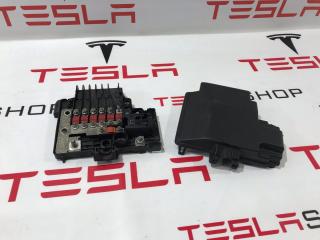 блок предохранителей Tesla Model S 1 поколение 2013, 1013274-02-C, 1013272-00-E