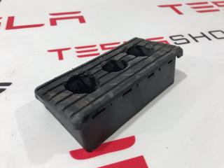 Опора под домкрат (подушка) Tesla Model S 1 поколение 2013, 1009124-00-C