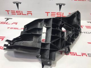 крепление фары левой Tesla Model X 1 поколение 2017, 1043357-00-F