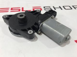 Привод (моторчик) люка Tesla Model S 1 поколение 2013, 6008620-00-B