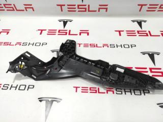 Кронштейн внутренний стойки C Tesla Model S 1 поколение 2013, 1009273-00-E