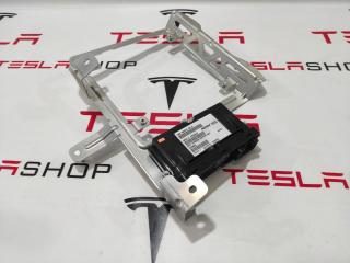 Блок управления панорамным люком Tesla Model S 1 поколение 2013, 1013496-00-F, 1007512-00-A