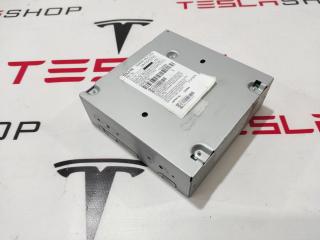 Радио FM/HD/XM Tesla Model S 1 поколение 2013, 1004787-01-E