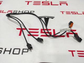 Кабель USB Tesla Model S 1 поколение 2013, 1004815-08-B