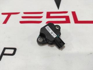 Датчик удара (давления воздуха) Tesla Model S 1 поколение 2013, 1005275-00-A