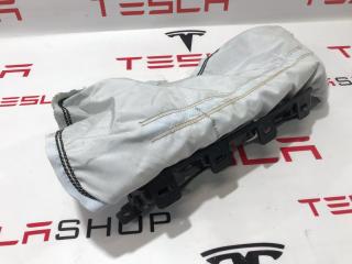 подушка безопасности коленная Tesla Model S 1 поколение 2013, 1005259-00-F