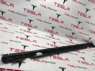 Накладка порога рокерной панели Tesla Model Y 1 поколение 2020, 1497745-00-C, 1497650-00-B