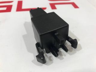 Крепеж бокса подкапотного (ванны) Tesla Model 3 1 поколение 2020, 1131205-00-C