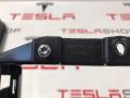 Рамка декоративная компьютера MCU (основного монитора) Tesla Model S 1 поколение 2015, 1002294-00-B - фото №5