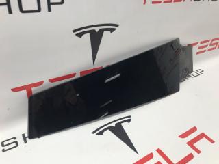 Накладка стойки B, наружная Tesla Model S 1 поколение 2013, 1004535-00-B