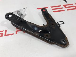 Кронштейн крепления подрамника Tesla Model S 1 поколение 2015, 6008489-00-A