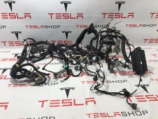Электропроводка приборной панели кузова Tesla Model S 1 поколение 2015, 1004423-00-H