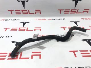 Шланг системы охлаждения от шланга левого порога до помпы Tesla Model S 1 поколение 2015, 6007732-00-D