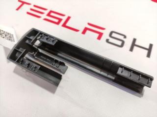 Заглушка салазки сиденья Tesla Model S 1 поколение 2015, 1008387-00-C, 1031675-00-A