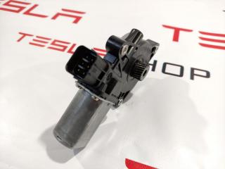 Привод (моторчик) люка Tesla Model S 1 поколение 2015, 1006361-00-B, JN-658VD