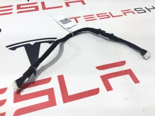 Провод соединительный кнопок переключения (на руле) Tesla Model S 1 поколение 2013, 1013242-00-H