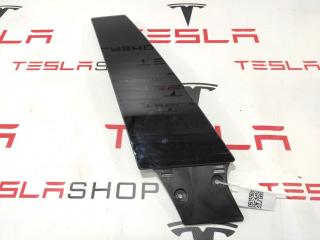 Накладка стойки B, наружная Tesla Model S 1 поколение 2015, 1004535-00-B