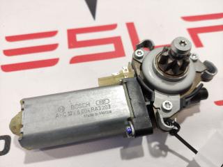 Моторчик складывания сиденья Tesla Model S 1 поколение 2015, RA3203, RA3204