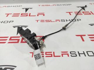 замок двери передней правой Tesla Model S 1 поколение 2015, 6008912-00-C, 1039668-00-B, 6006555-00-C