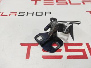 петля двери Tesla Model S 1 поколение 2015, 6009552-00-E