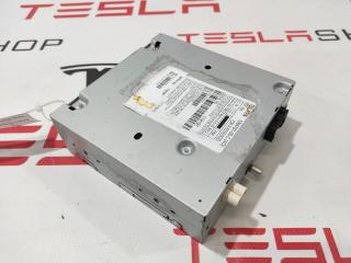Радио FM/HD/XM Tesla Model S 1 поколение 2015, 1004787-01-E
