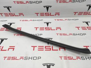 накладка двери (крышки) багажника Tesla Model S 1 поколение 2015, 1009236-00-H, 1009255-00-G