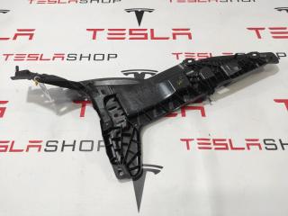 Кронштейн внутренний стойки C Tesla Model S 1 поколение 2015, 1009272-00-D