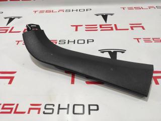 накладка двери (крышки) багажника Tesla Model S 1 поколение 2015, 1009254-00-G, 1009235-00-I