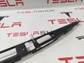 Кронштейн крепления молдинга крыши багажника Tesla Model S 1 поколение 2016, 1011685-00-C - фото №3